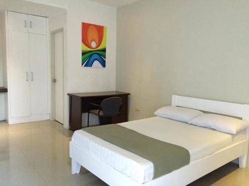 Night & Day Inn Legazpi Exterior photo