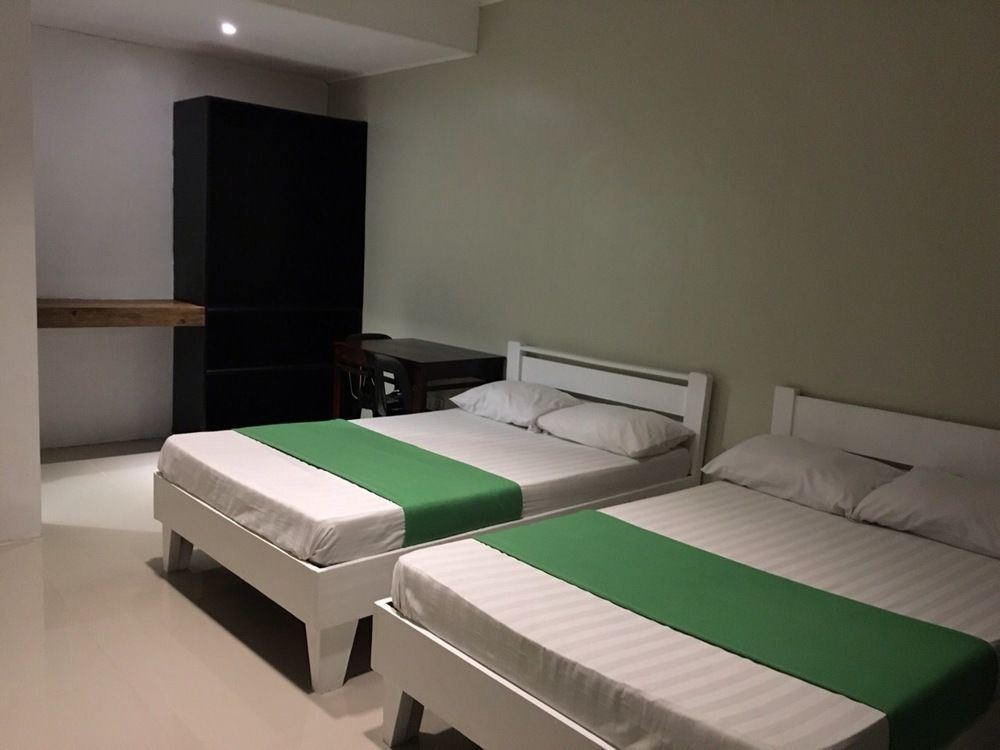 Night & Day Inn Legazpi Exterior photo